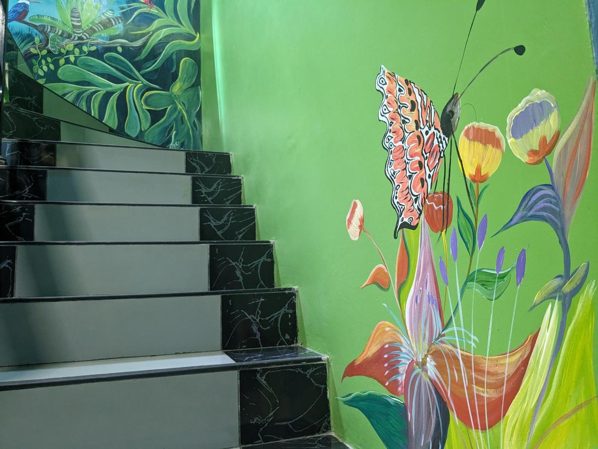 Amazon Dream Hostel With Ac And Starlink Iquitos Eksteriør bilde