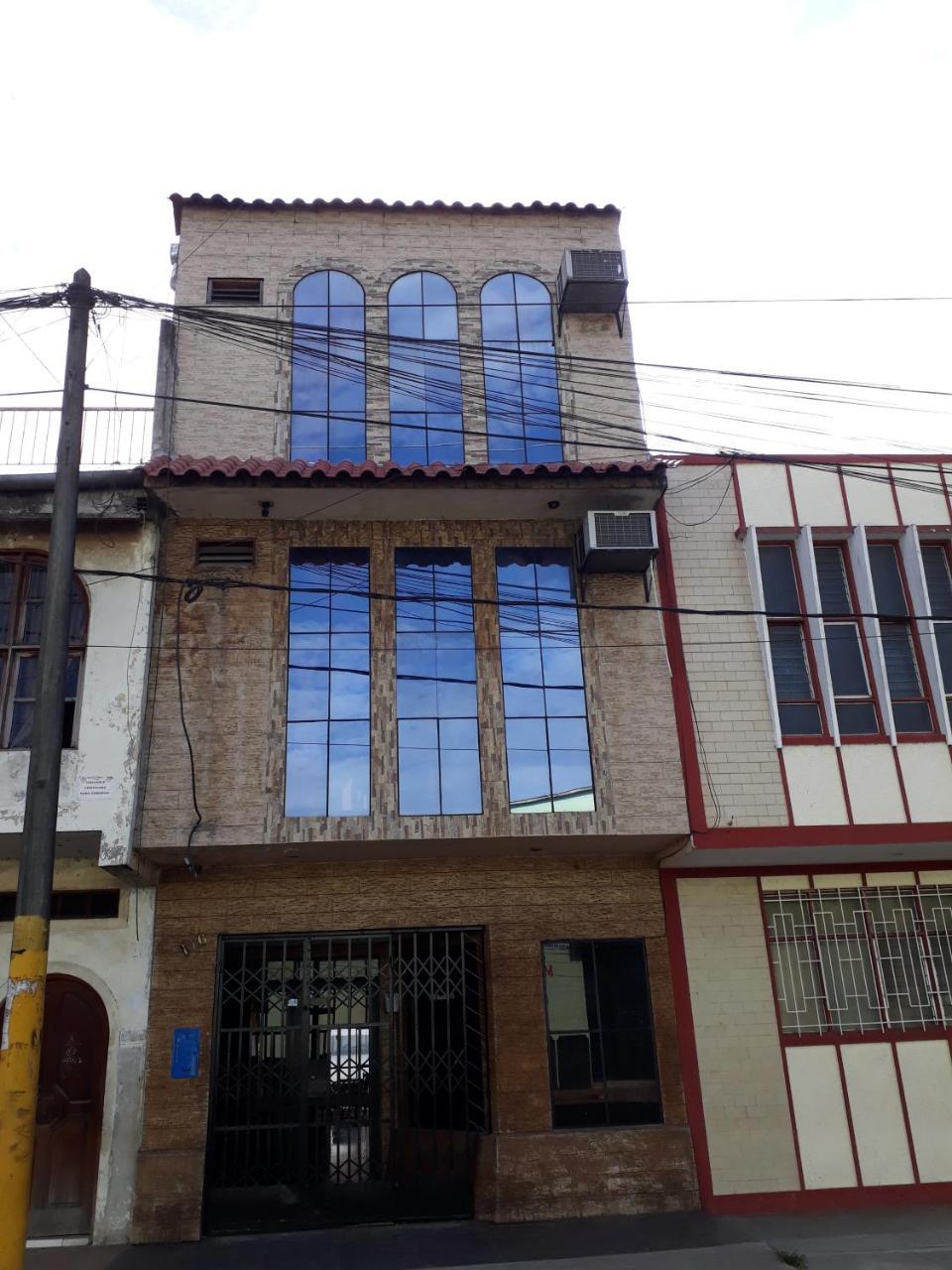 Amazon Dream Hostel With Ac And Starlink Iquitos Eksteriør bilde