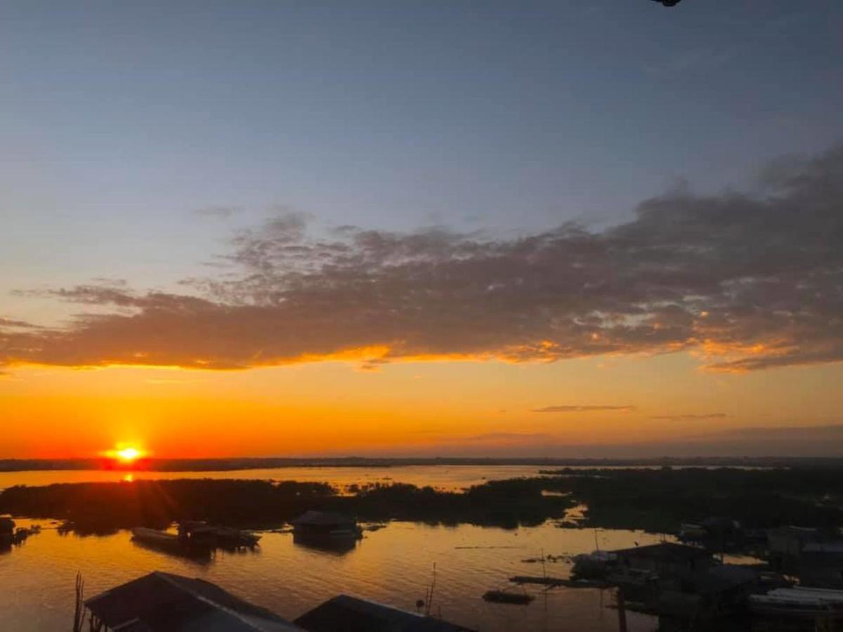 Amazon Dream Hostel With Ac And Starlink Iquitos Eksteriør bilde